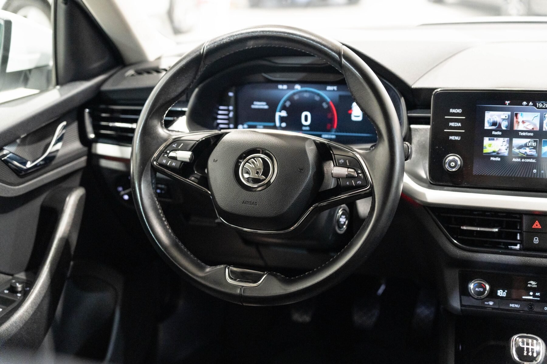 SKODA Kamiq 1.0 TSI Ambition