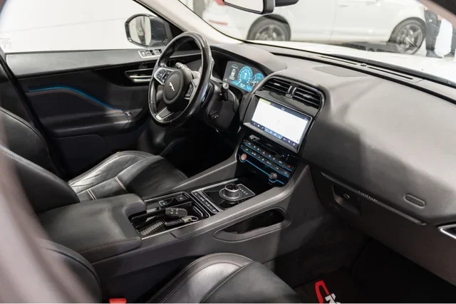 JAGUAR F-Pace 2.0L i4D RSport