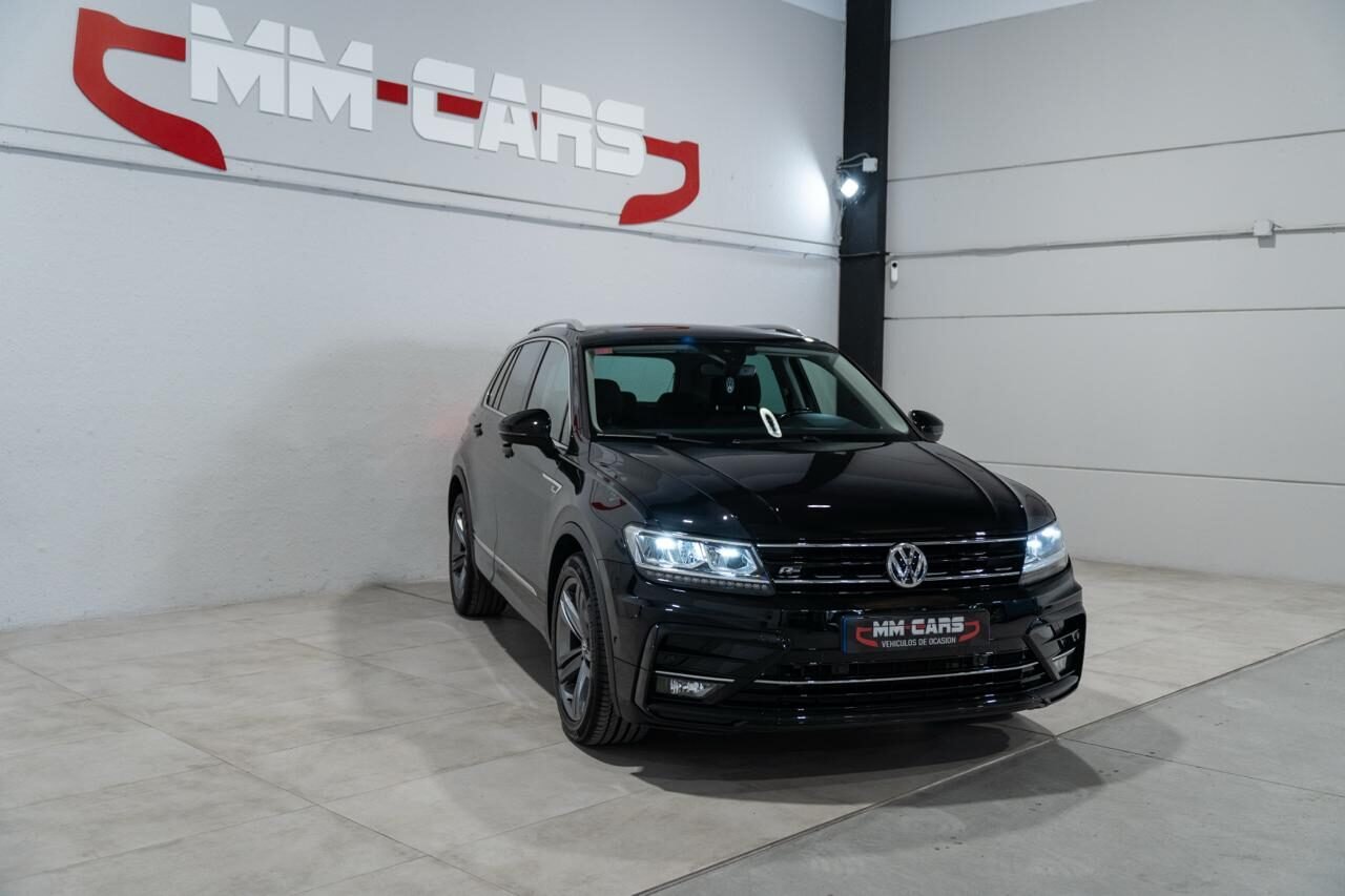 VOLKSWAGEN Tiguan R-line
