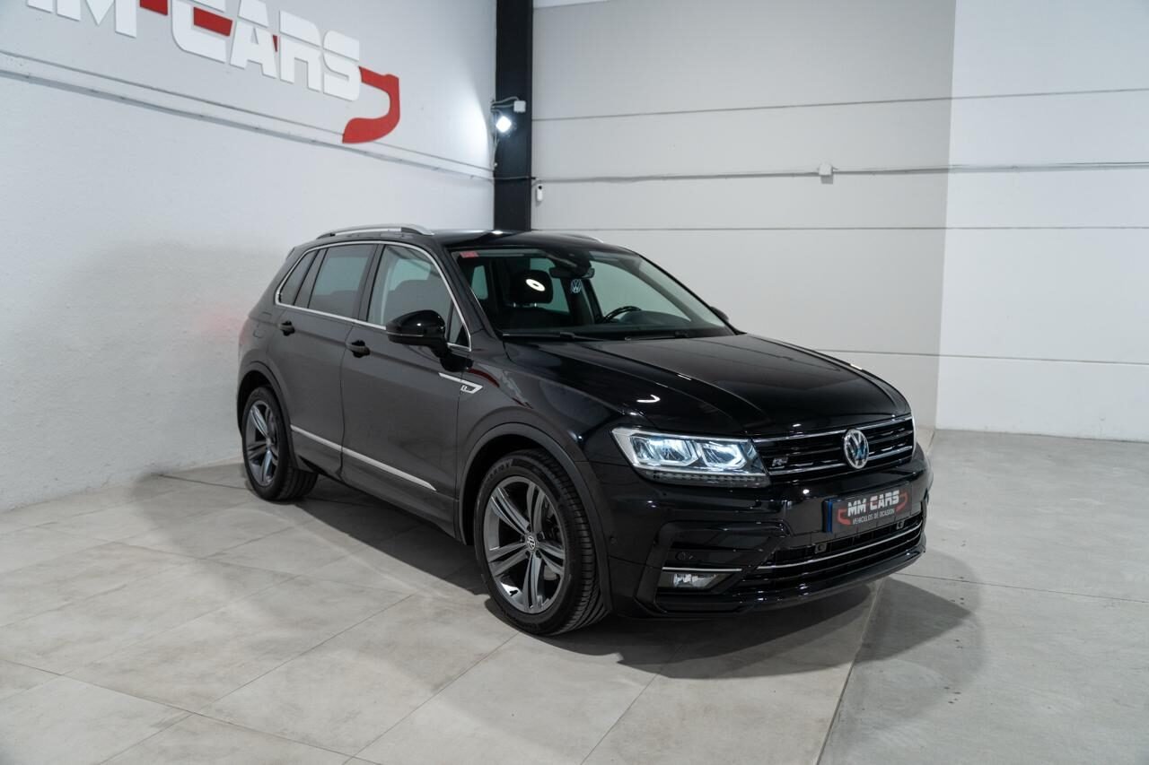VOLKSWAGEN Tiguan R-line