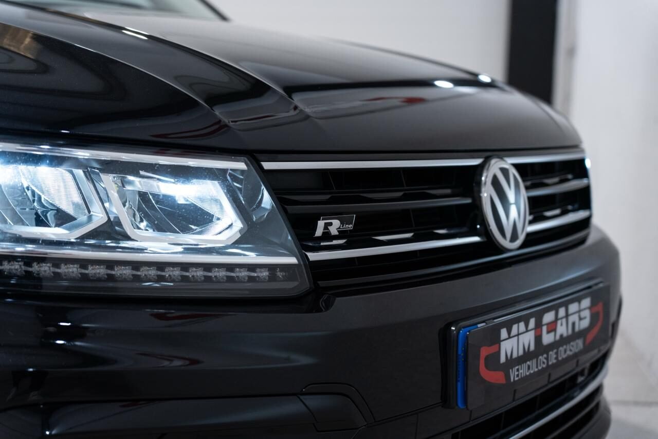VOLKSWAGEN Tiguan R-line