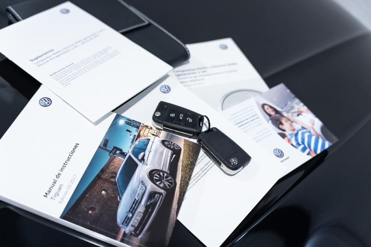 VOLKSWAGEN Tiguan R-line