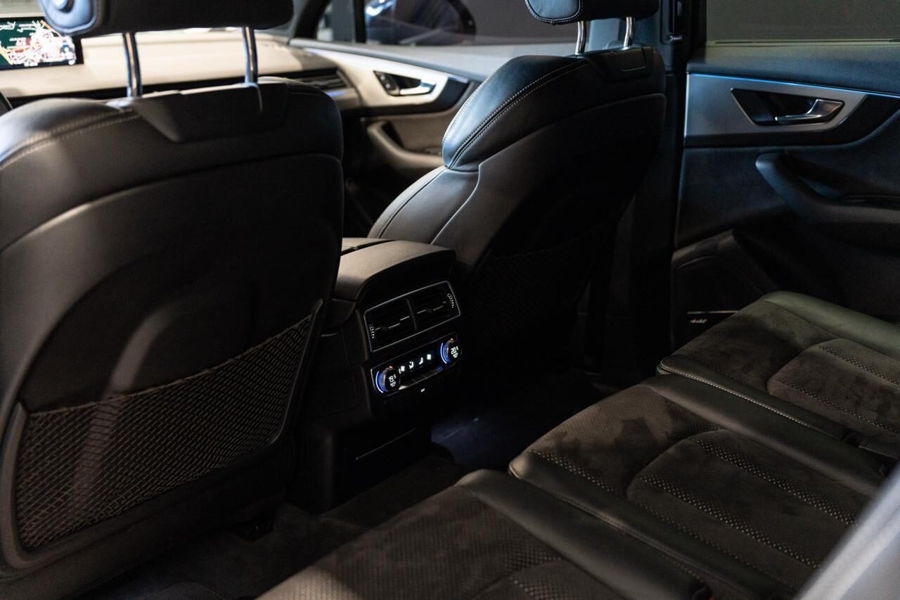 AUDI Q7 Sline