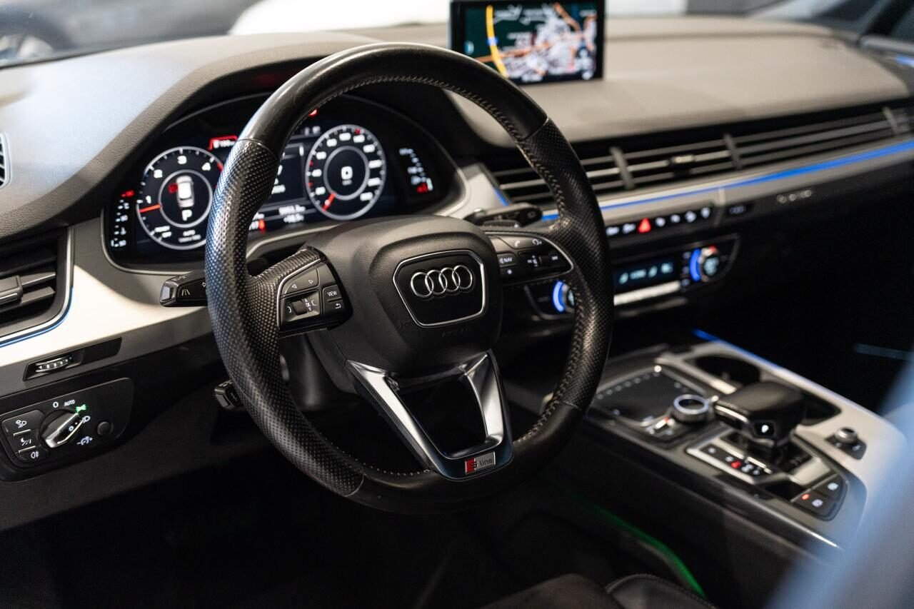 AUDI Q7 Sline