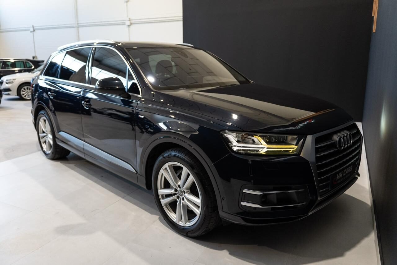 AUDI Q7 Sline