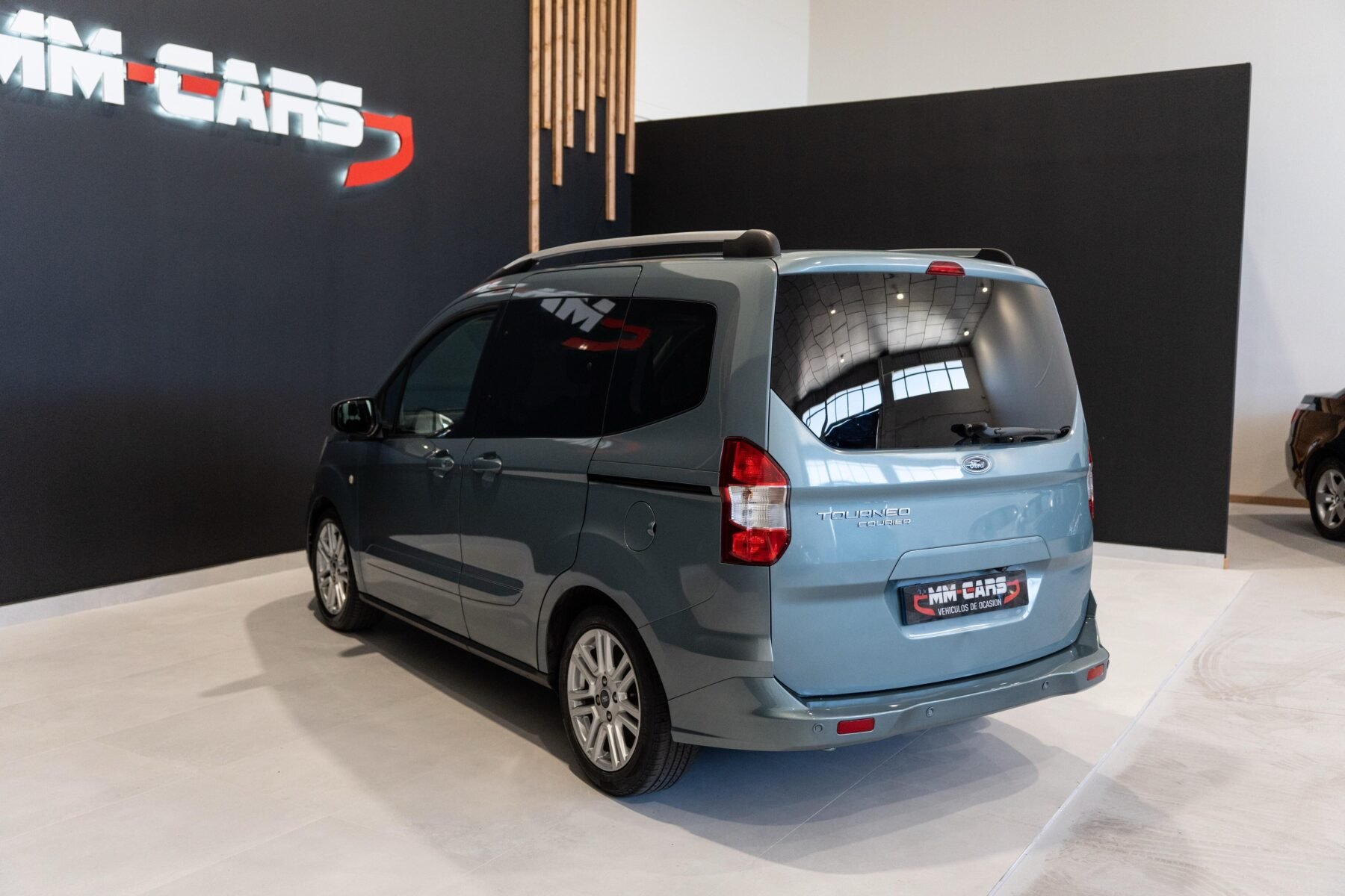 FORD Tourneo COURIER 