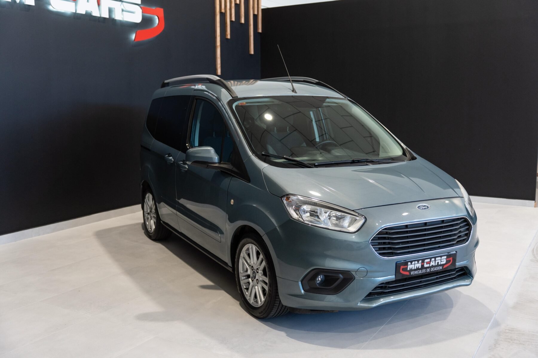 FORD Tourneo COURIER 