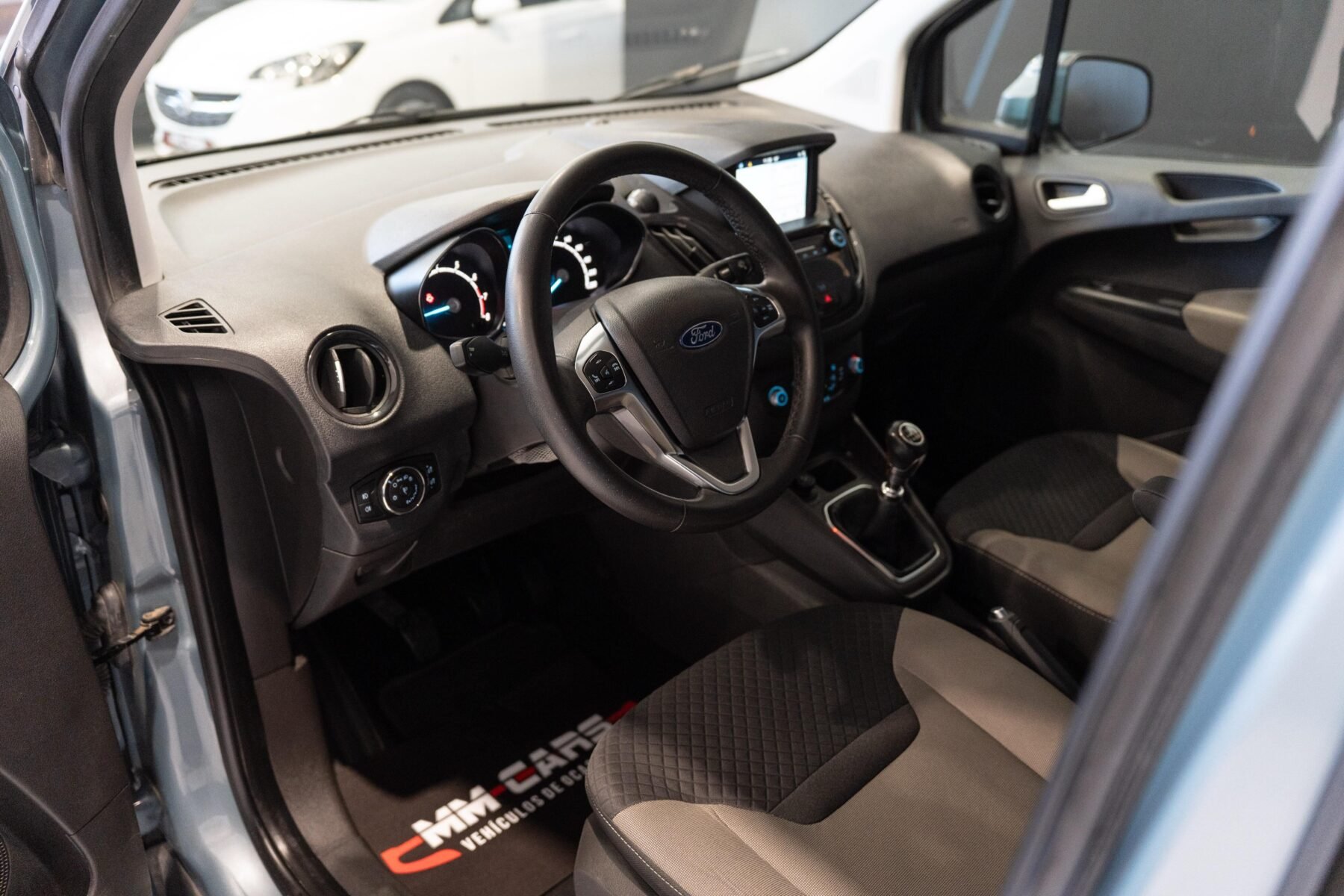 FORD Tourneo COURIER 