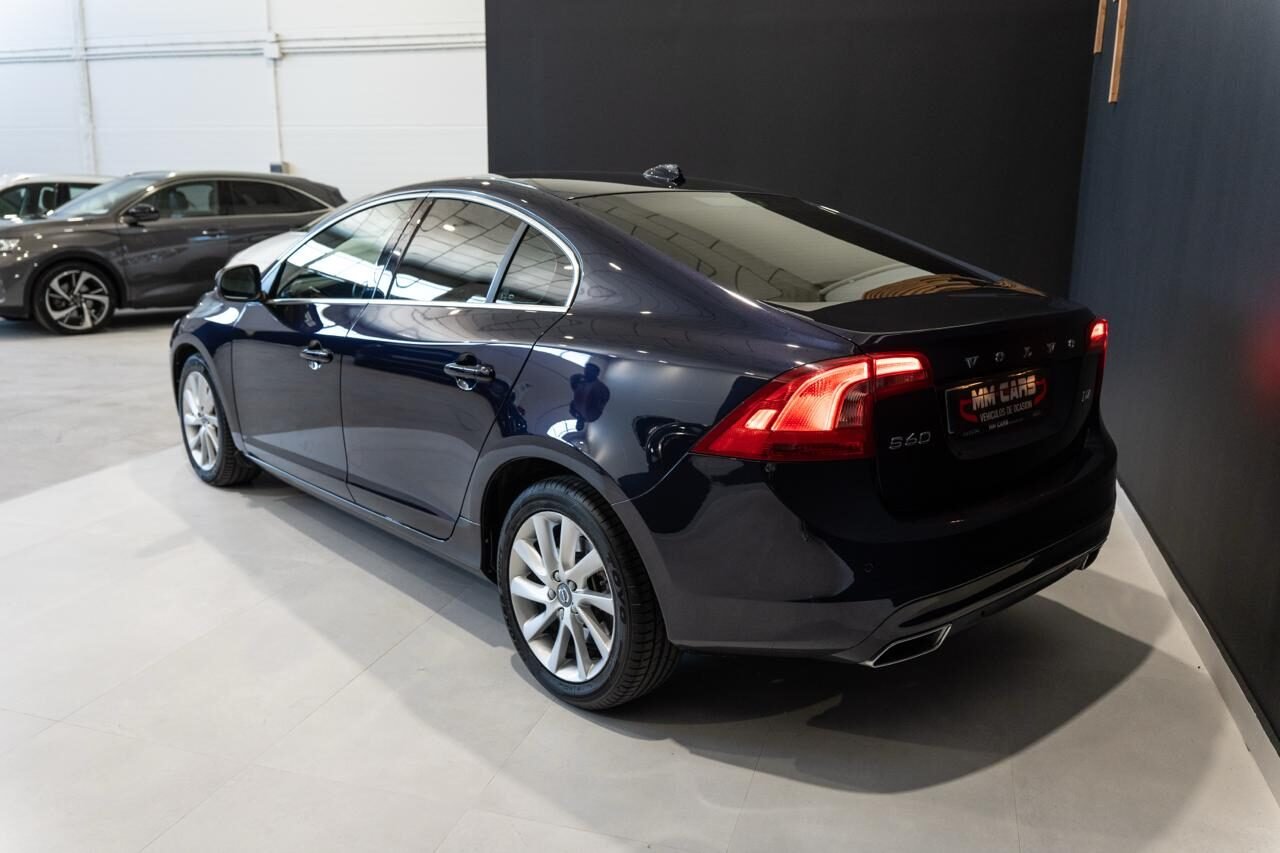 VOLVO S60 Momentun