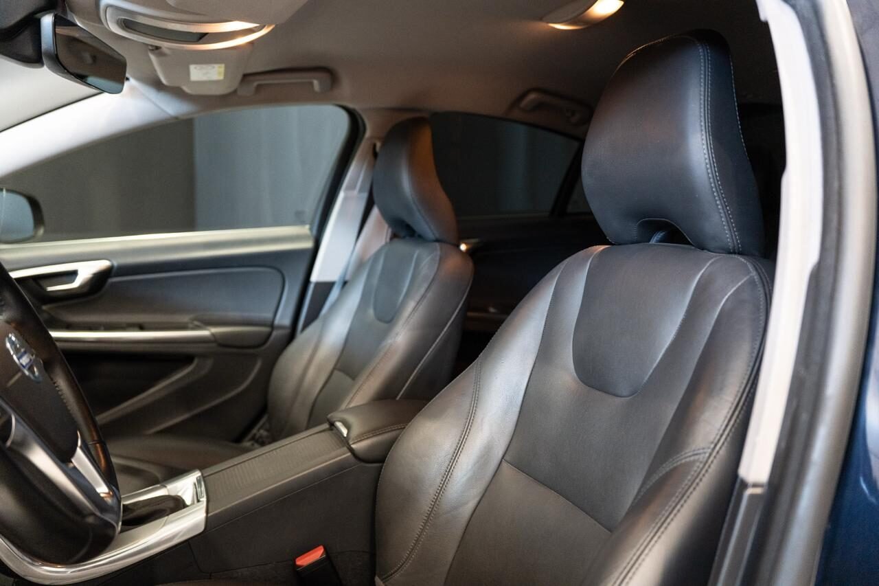VOLVO S60 Momentun
