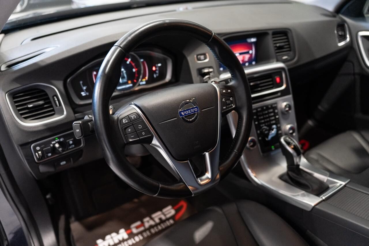 VOLVO S60 Momentun