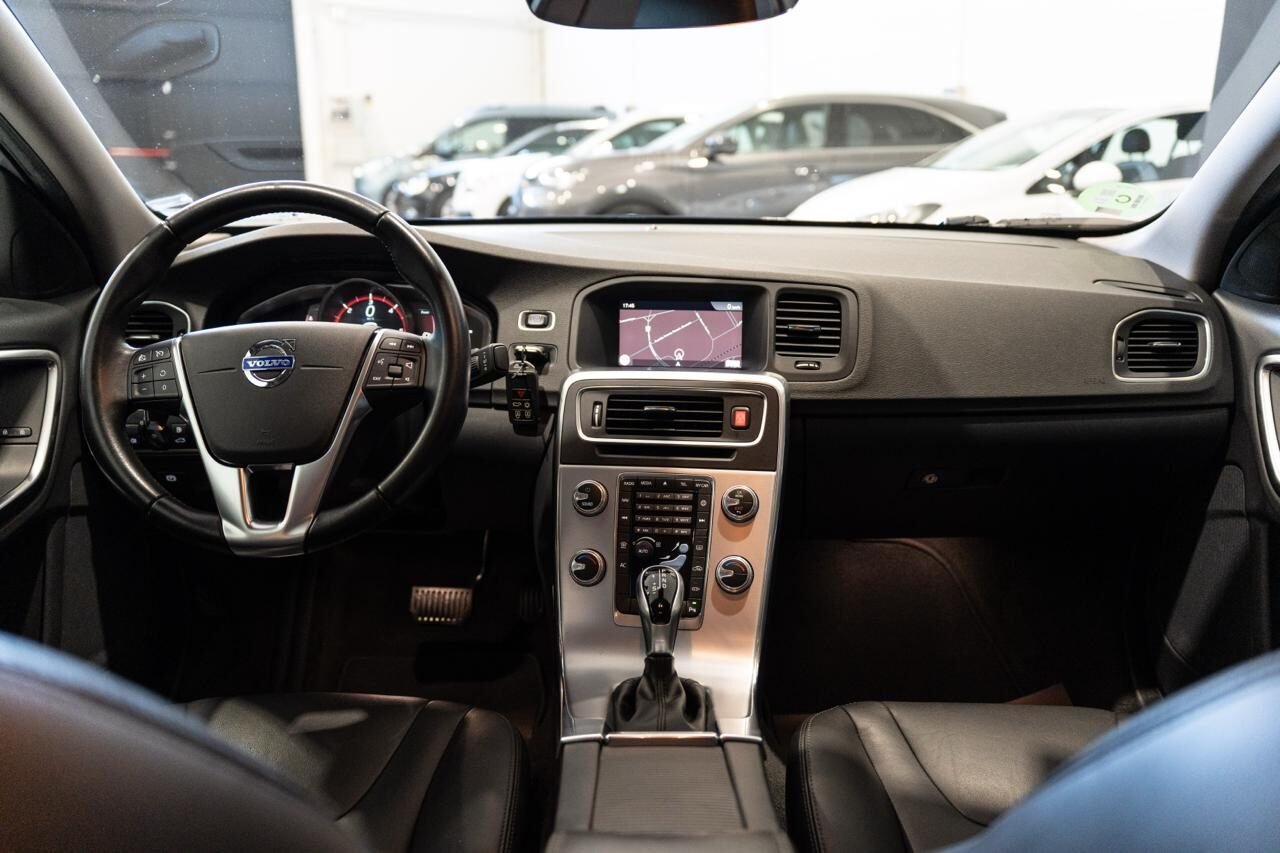 VOLVO S60 Momentun
