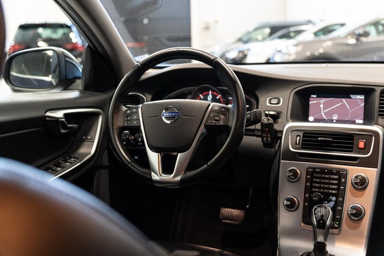 VOLVO S60 Momentun