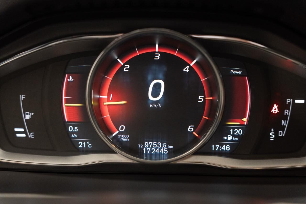 VOLVO S60 Momentun