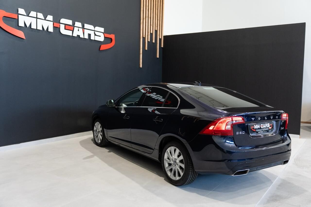 VOLVO S60 Momentun