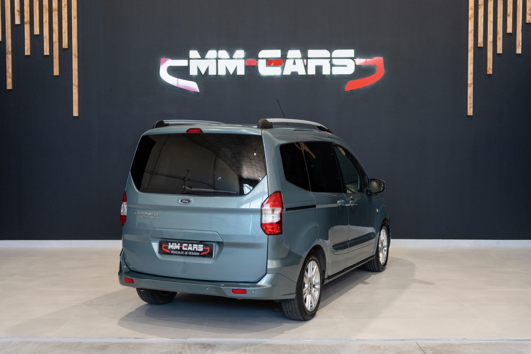 FORD Tourneo COURIER 