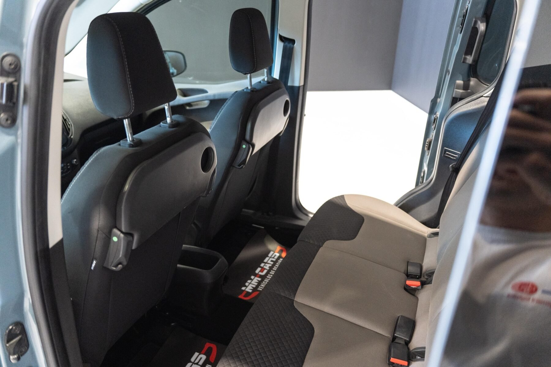 FORD Tourneo COURIER 