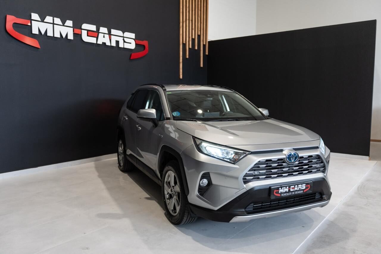 TOYOTA Rav4 Advance plus 4wd