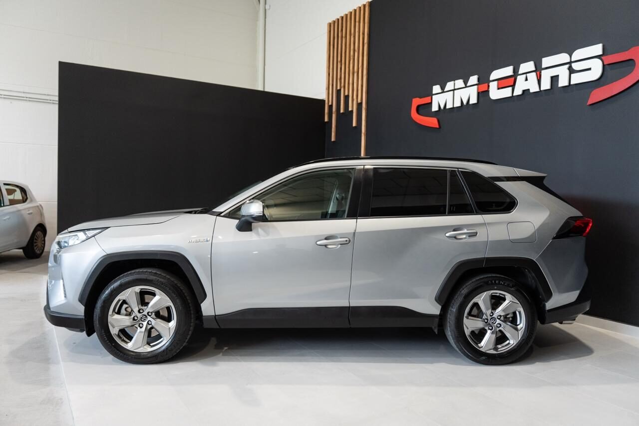 TOYOTA Rav4 Advance plus 4wd