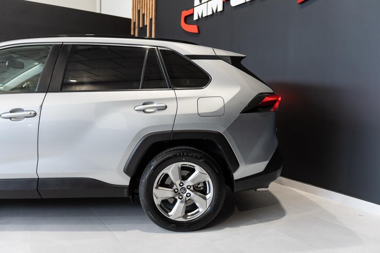 TOYOTA Rav4 Advance plus 4wd