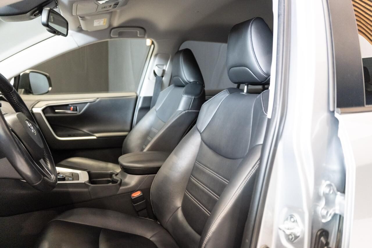 TOYOTA Rav4 Advance plus 4wd
