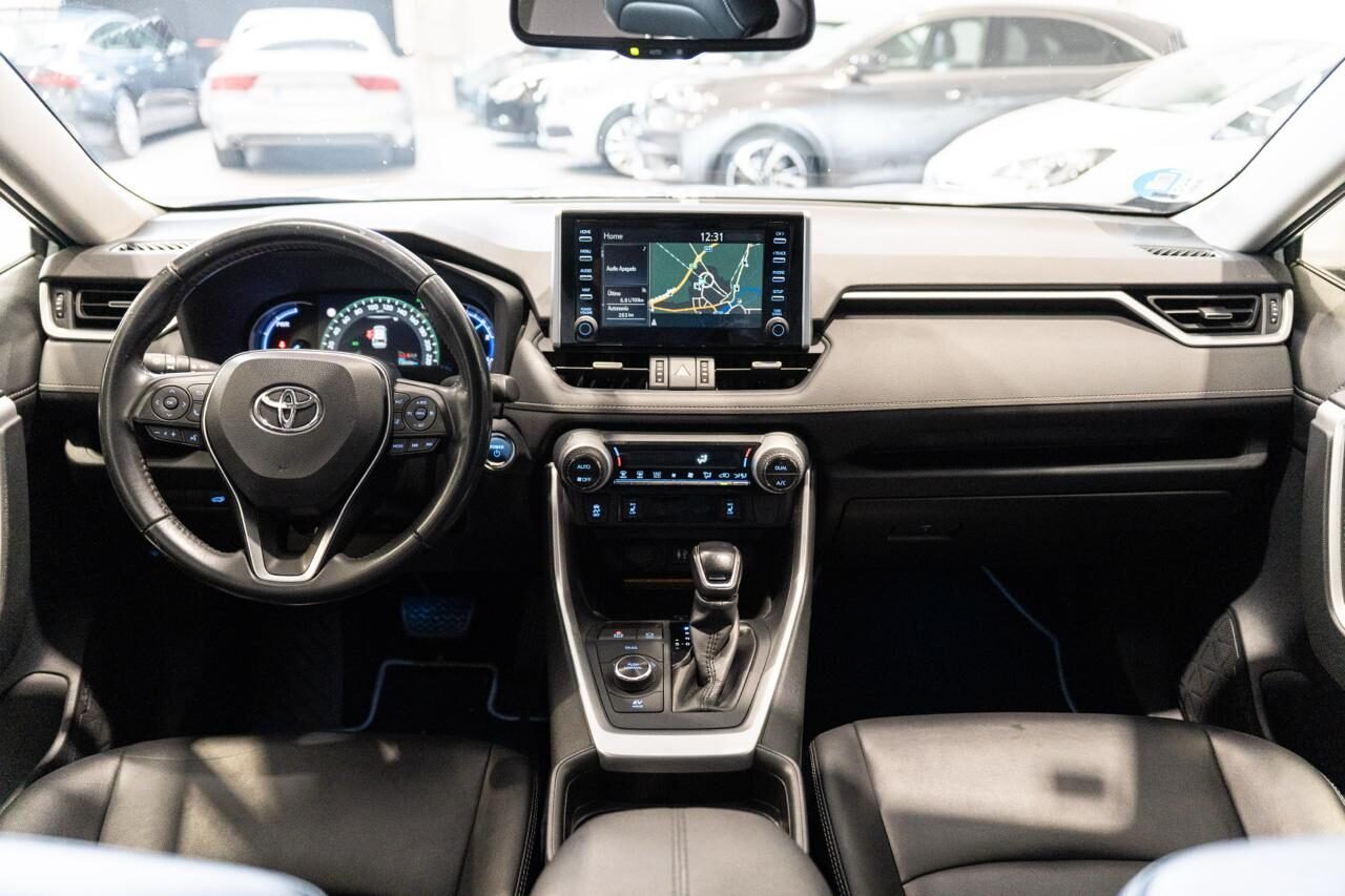 TOYOTA Rav4 Advance plus 4wd
