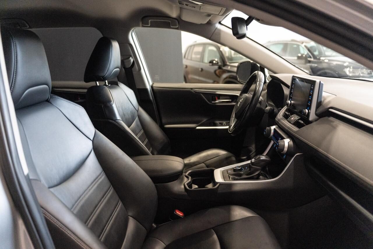 TOYOTA Rav4 Advance plus 4wd
