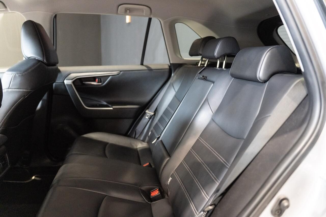 TOYOTA Rav4 Advance plus 4wd