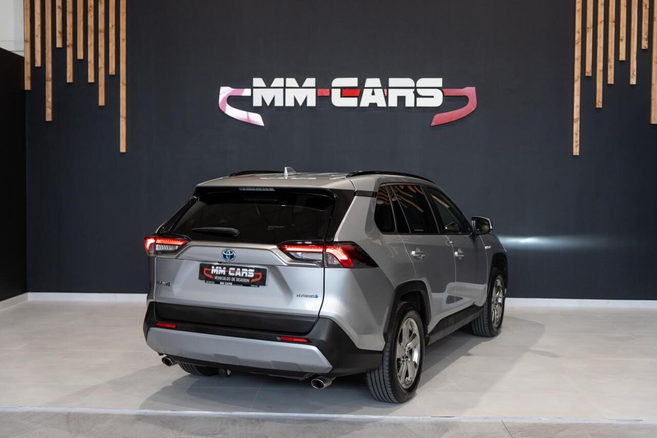 TOYOTA Rav4 Advance plus 4wd