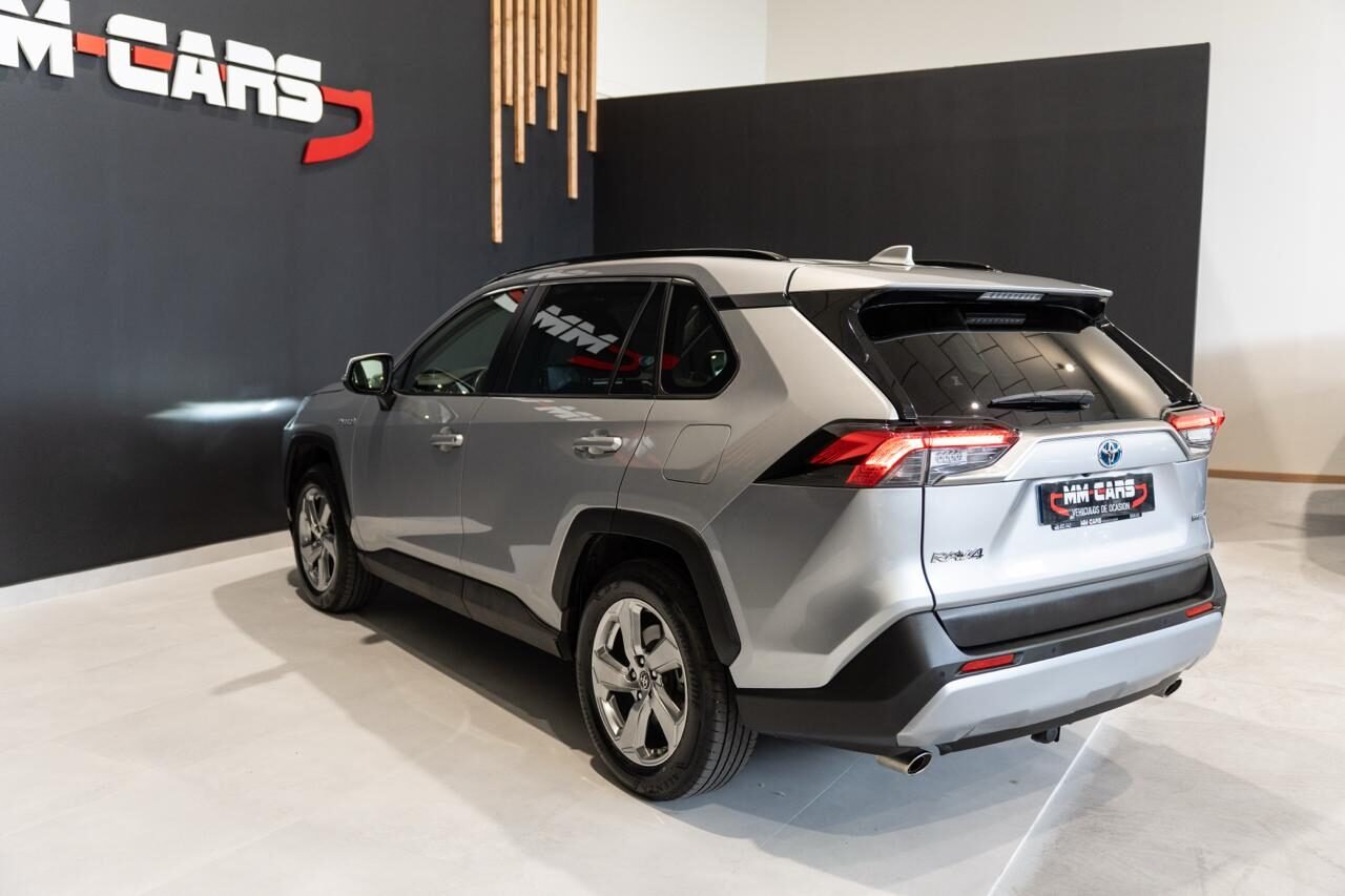 TOYOTA Rav4 Advance plus 4wd