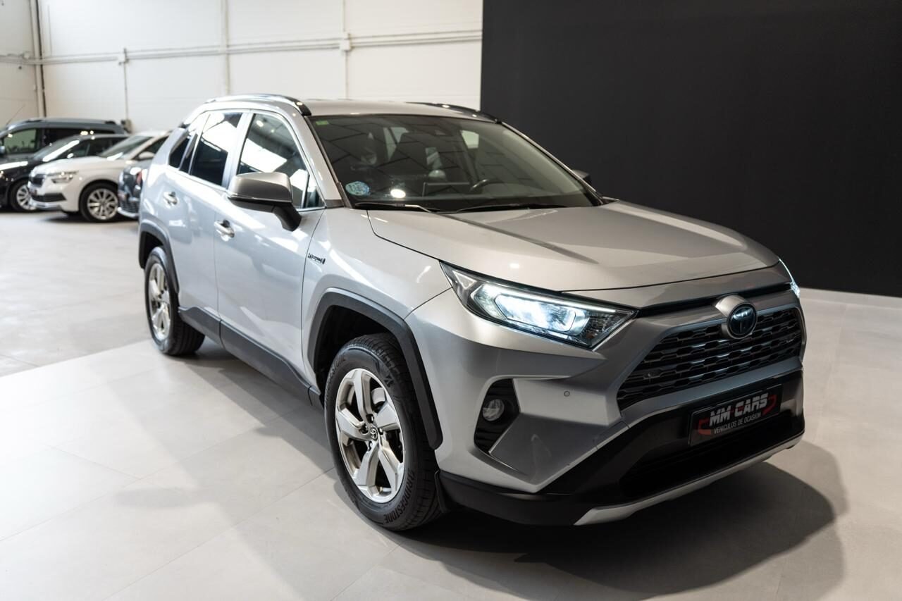 TOYOTA Rav4 Advance plus 4wd