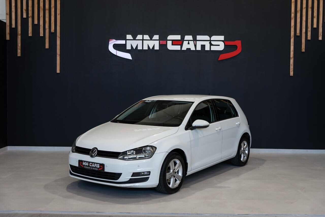 VOLKSWAGEN Golf Sport
