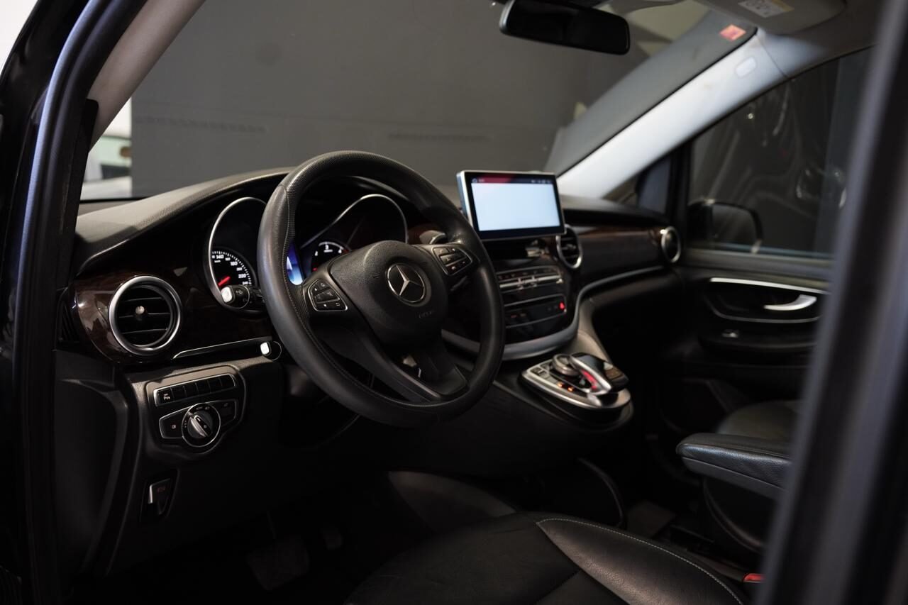 MERCEDES-BENZ Clase v Advangarde