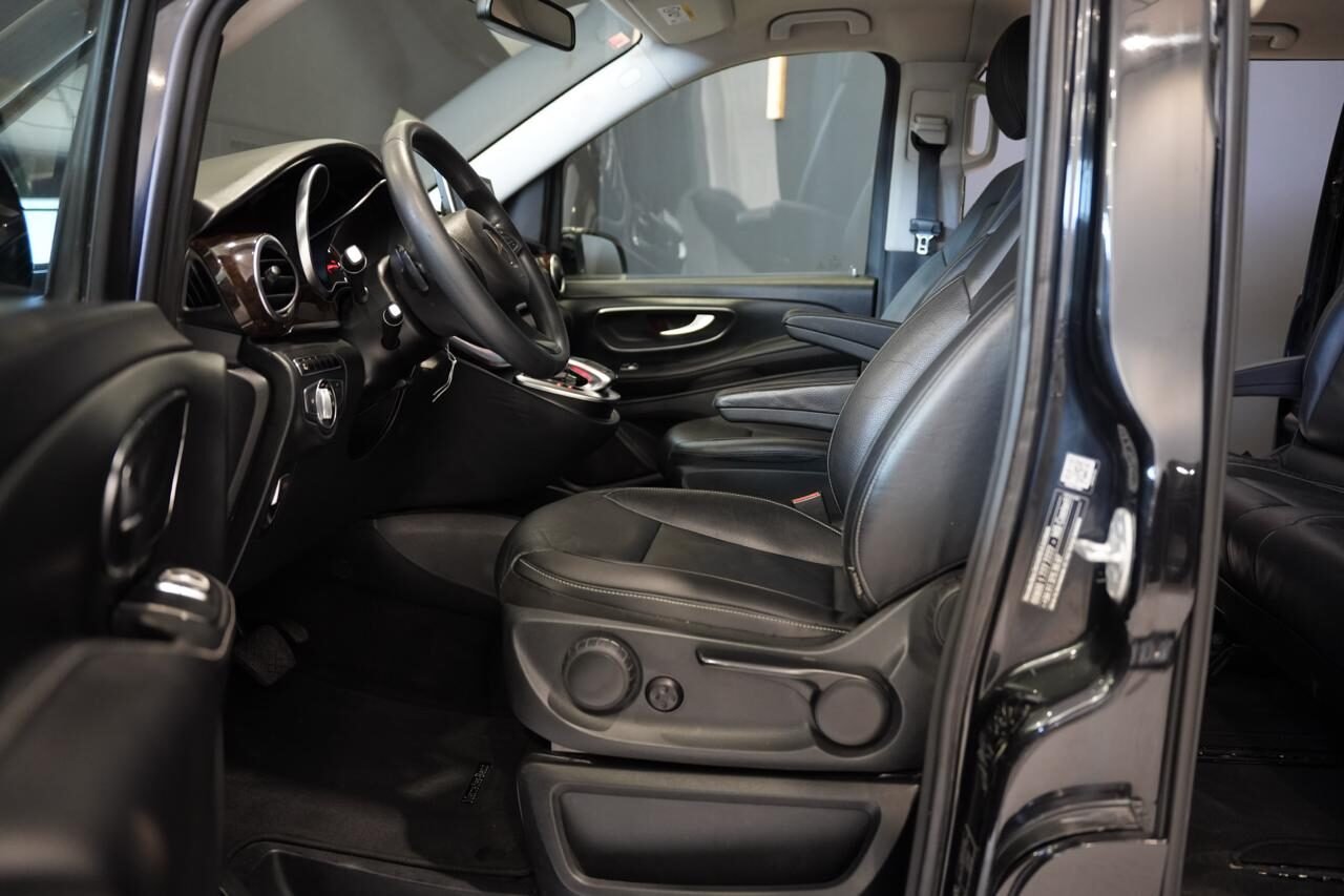 MERCEDES-BENZ Clase v Advangarde