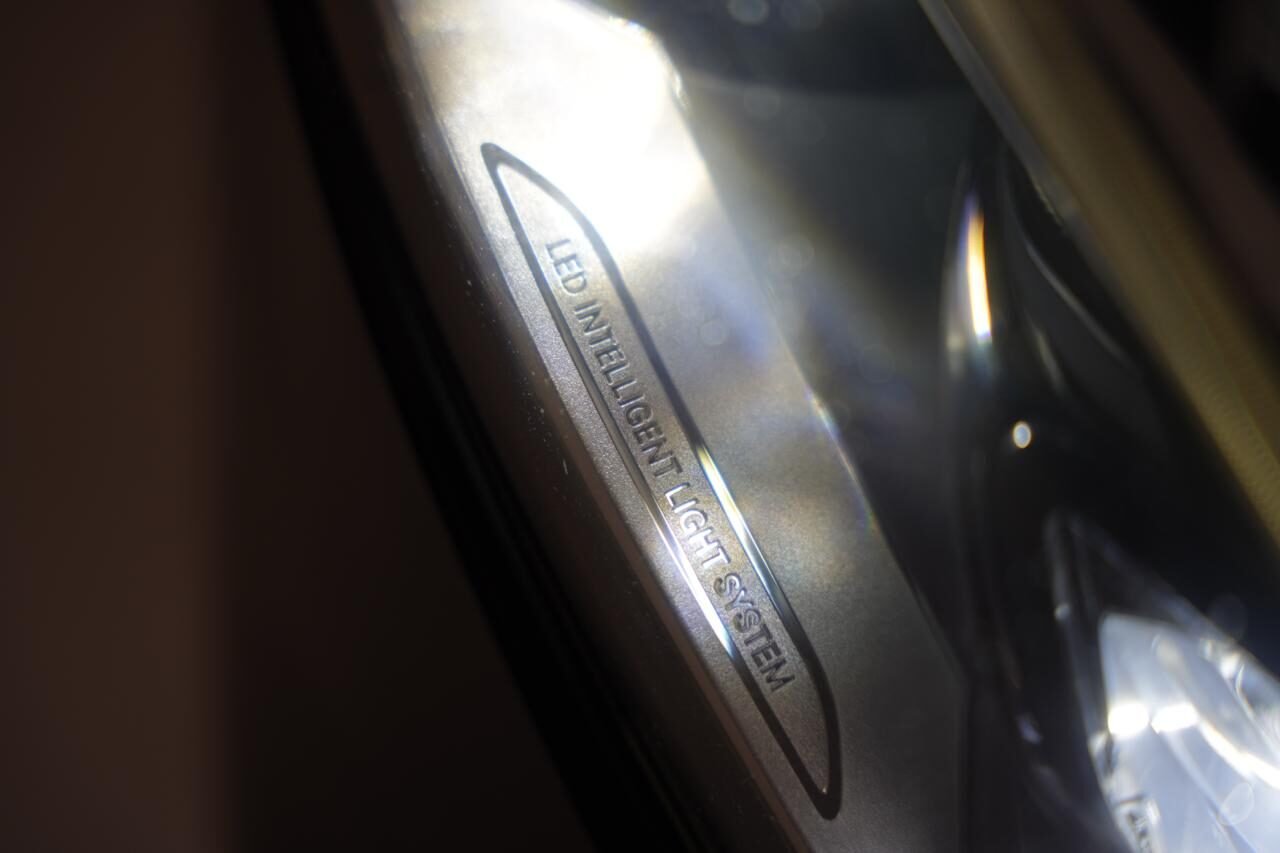 MERCEDES-BENZ Clase v Advangarde
