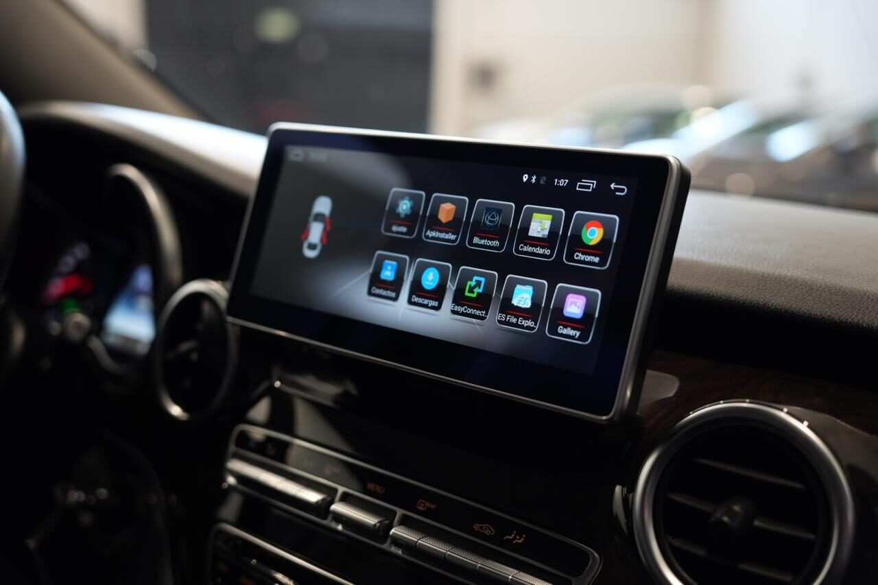 MERCEDES-BENZ Clase v Advangarde