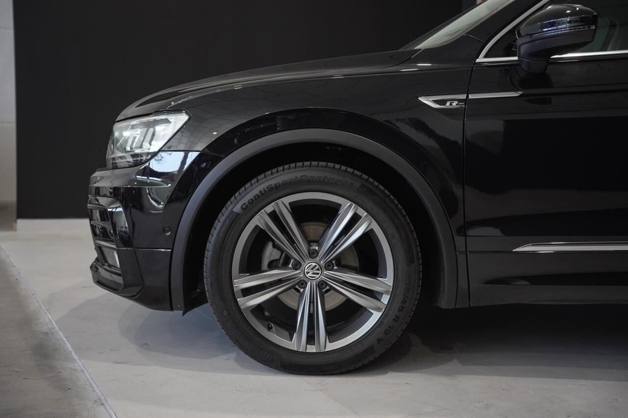 VOLKSWAGEN Tiguan R line
