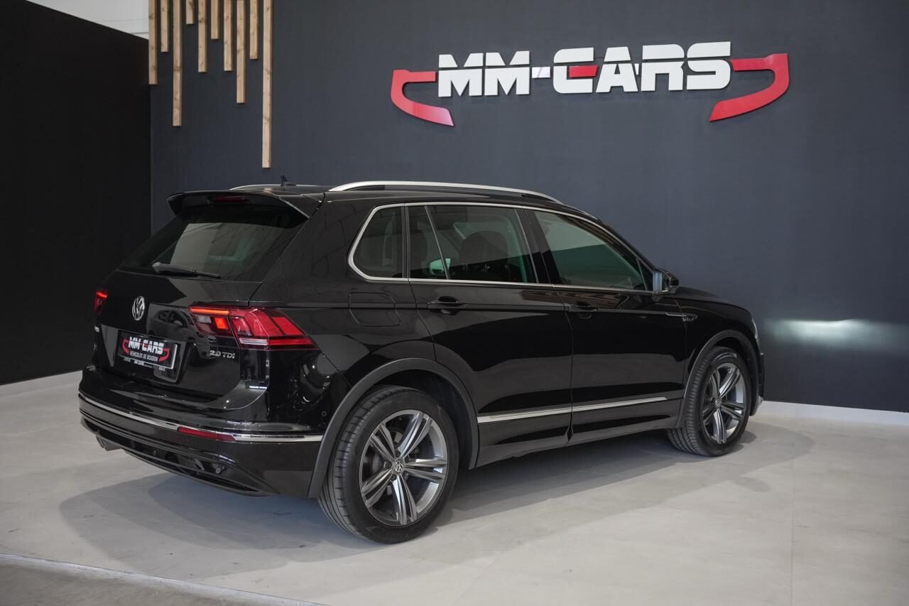 VOLKSWAGEN Tiguan R line