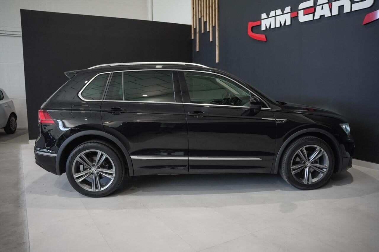 VOLKSWAGEN Tiguan R line
