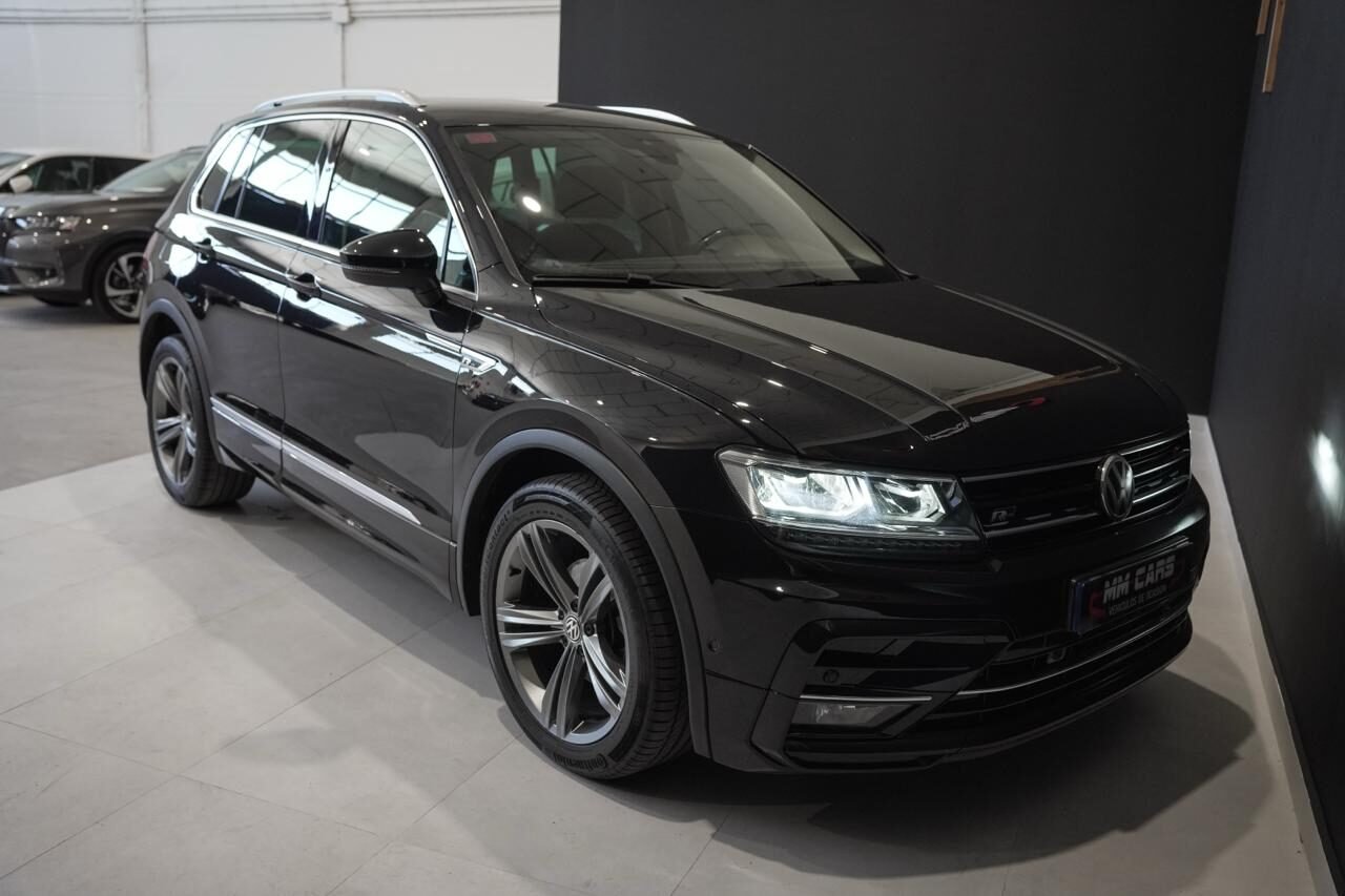 VOLKSWAGEN Tiguan R line