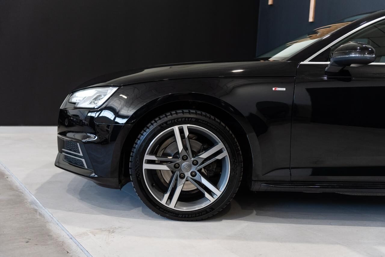 AUDI A4 S-line