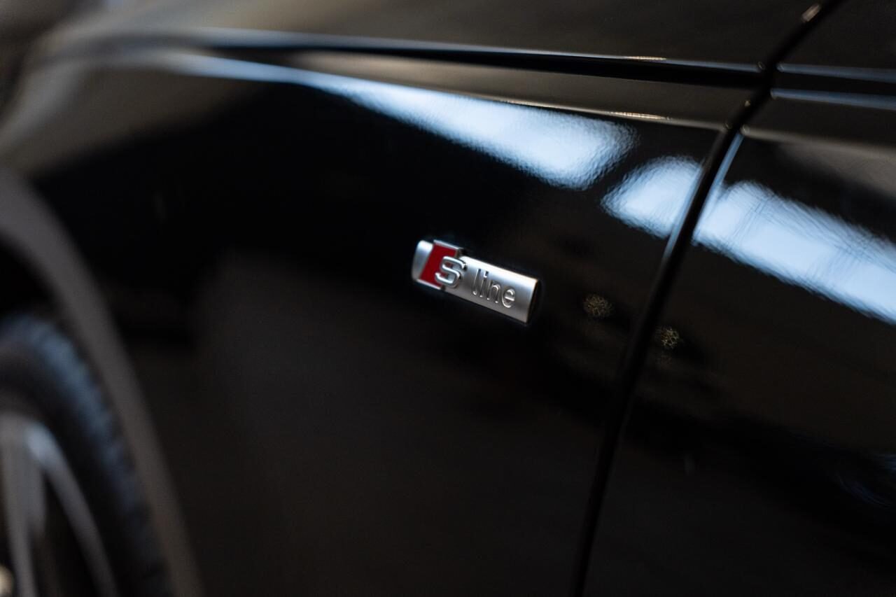 AUDI A4 S-line