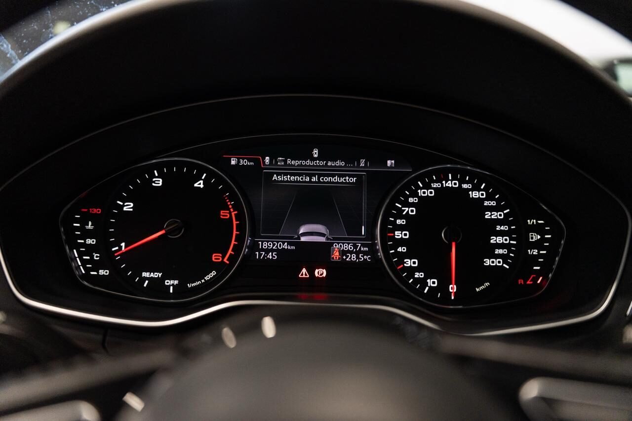 AUDI A4 S-line