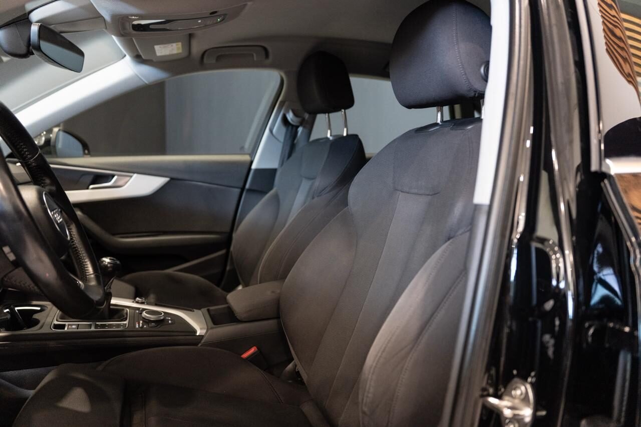 AUDI A4 S-line