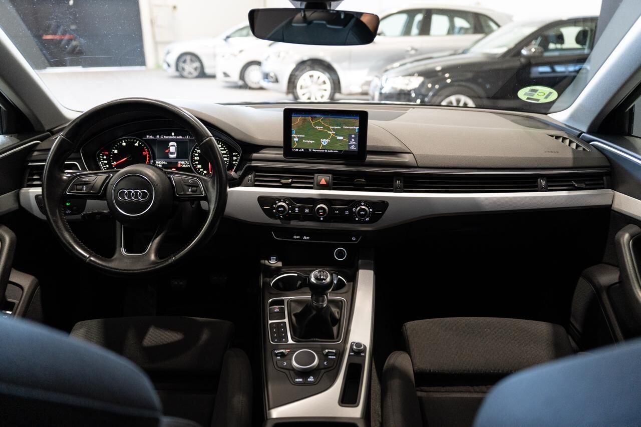 AUDI A4 S-line