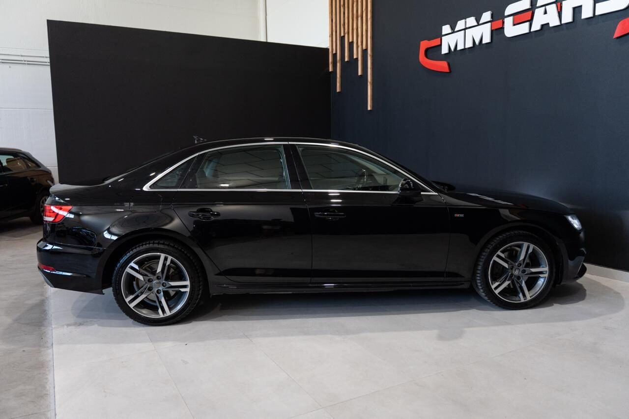 AUDI A4 S-line