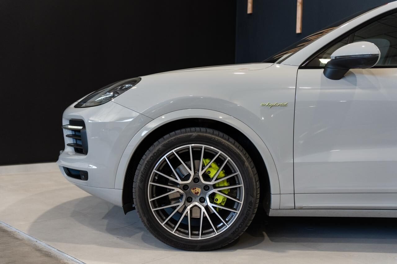 PORSCHE Cayenne Coupe