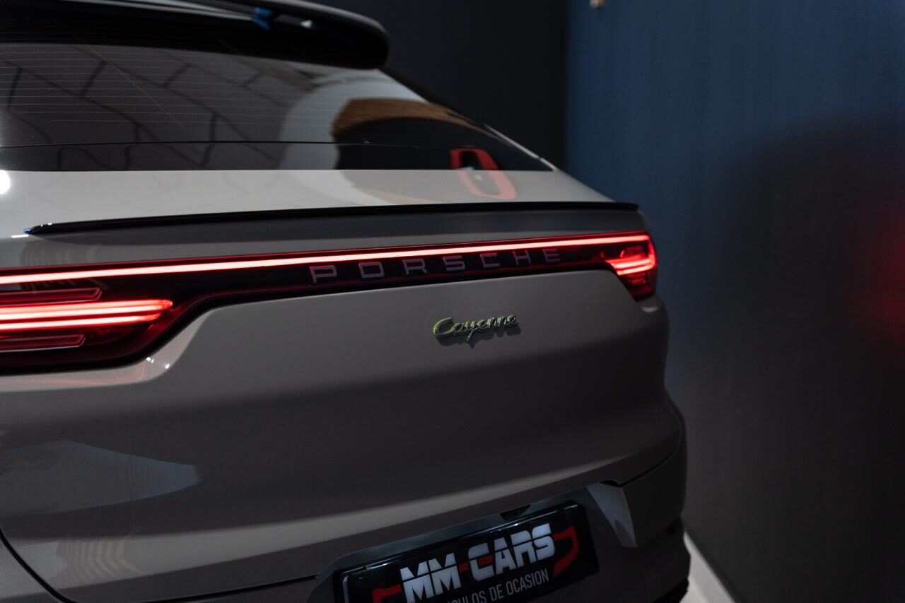 PORSCHE Cayenne Coupe