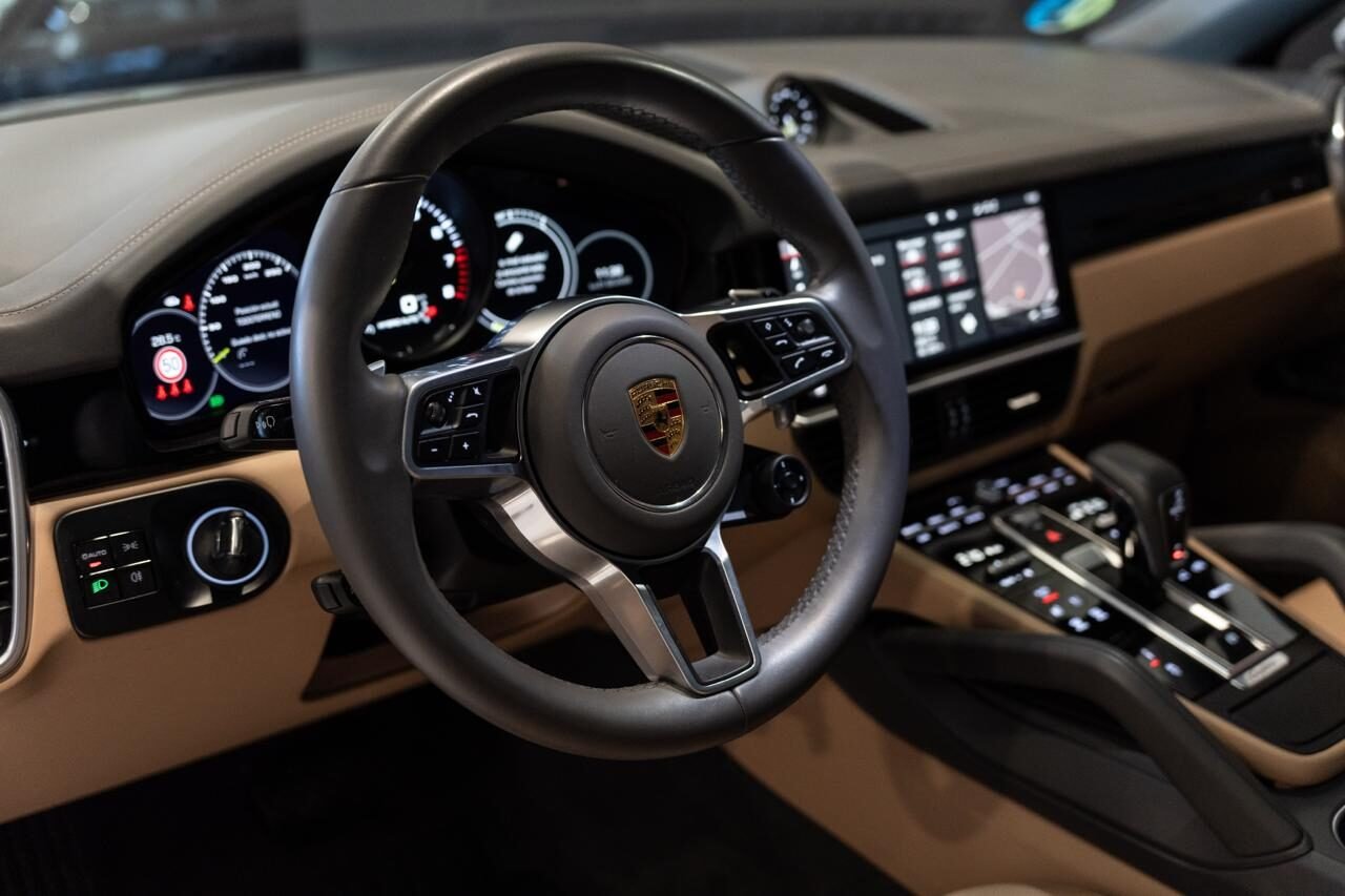 PORSCHE Cayenne Coupe