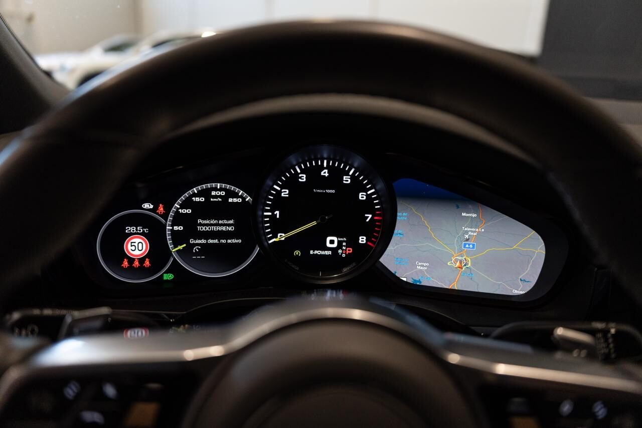 PORSCHE Cayenne Coupe